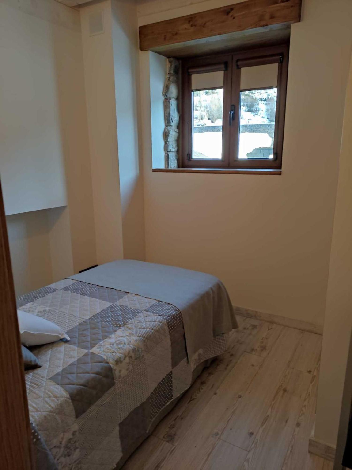 Casitas En Sallent En El Centro Villa Sallent de Gállego Esterno foto
